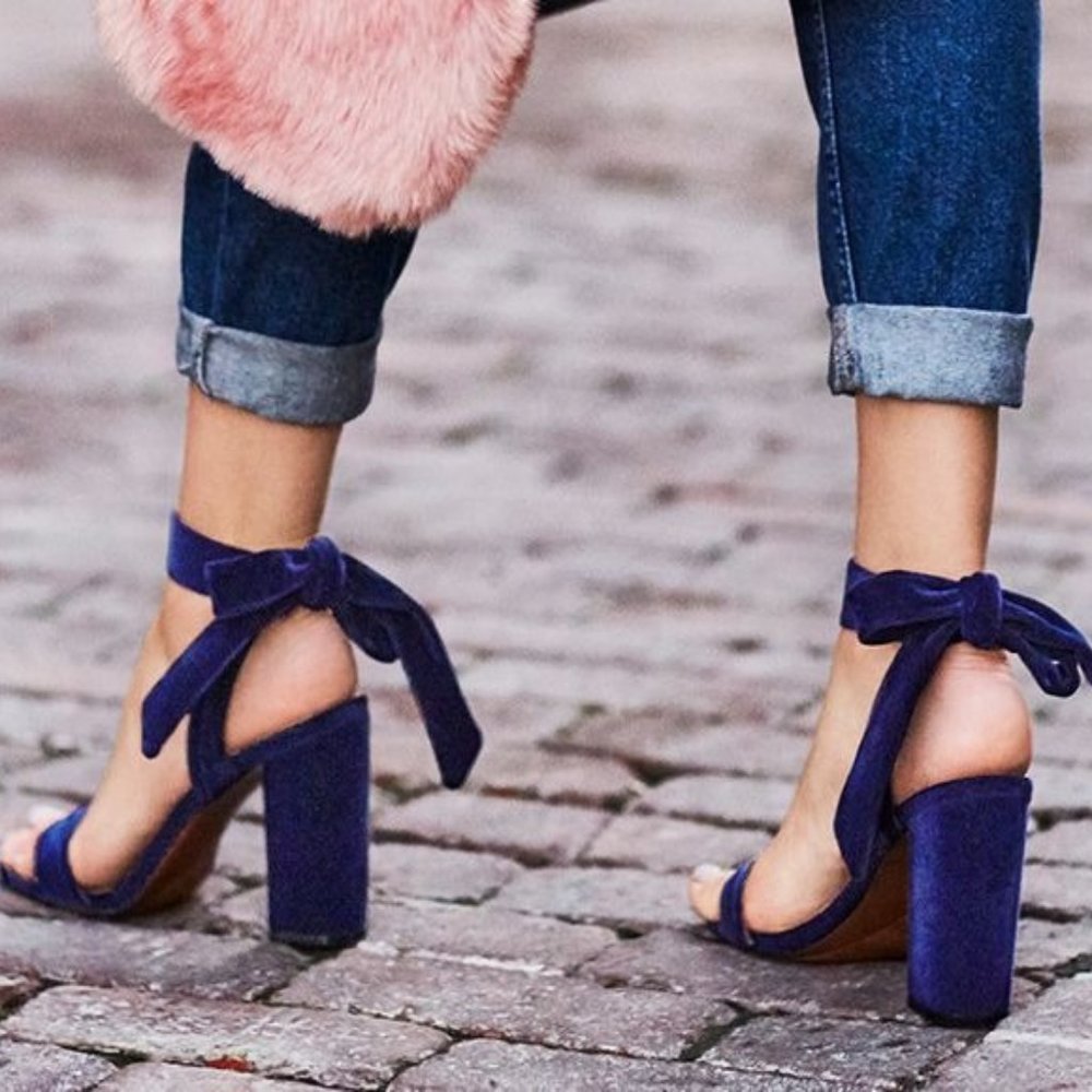 Who What Wear Michaela velvet ankle tie heel